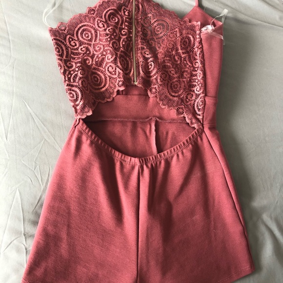 Fashion Nova romper - Picture 8 of 12